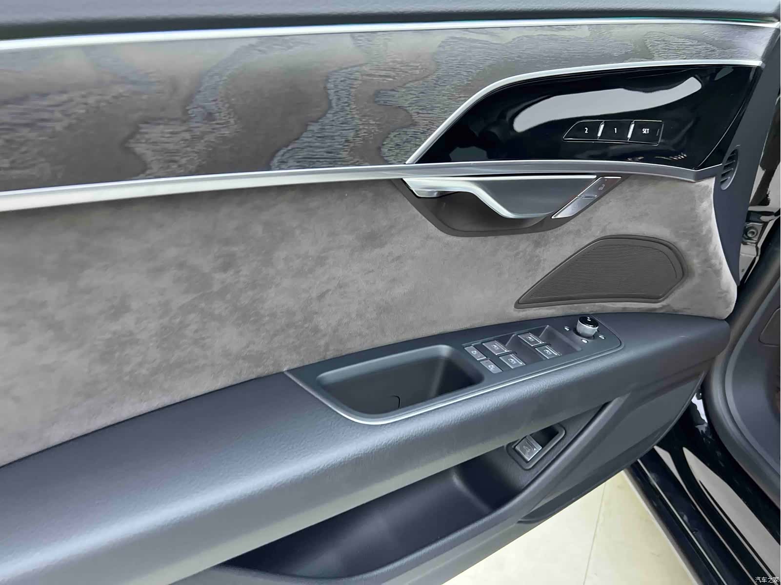 Audi A8L, 2022 10