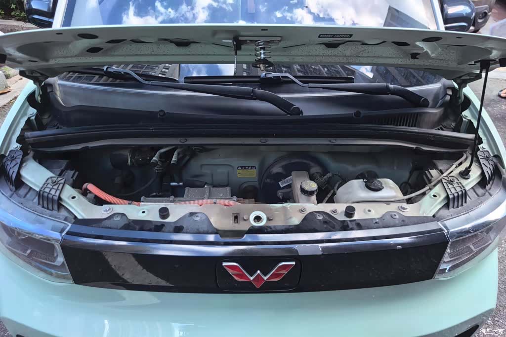 Wuling MINIEV, 2021 10