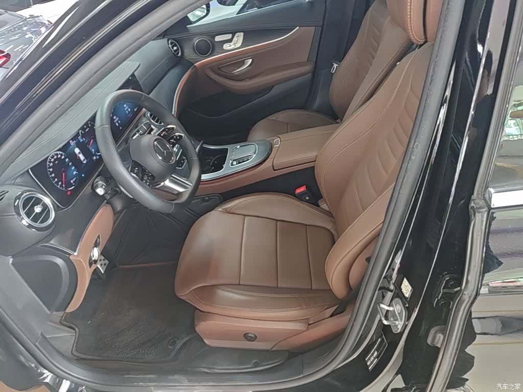 Mercedes-Benz E-Class, 2024 15