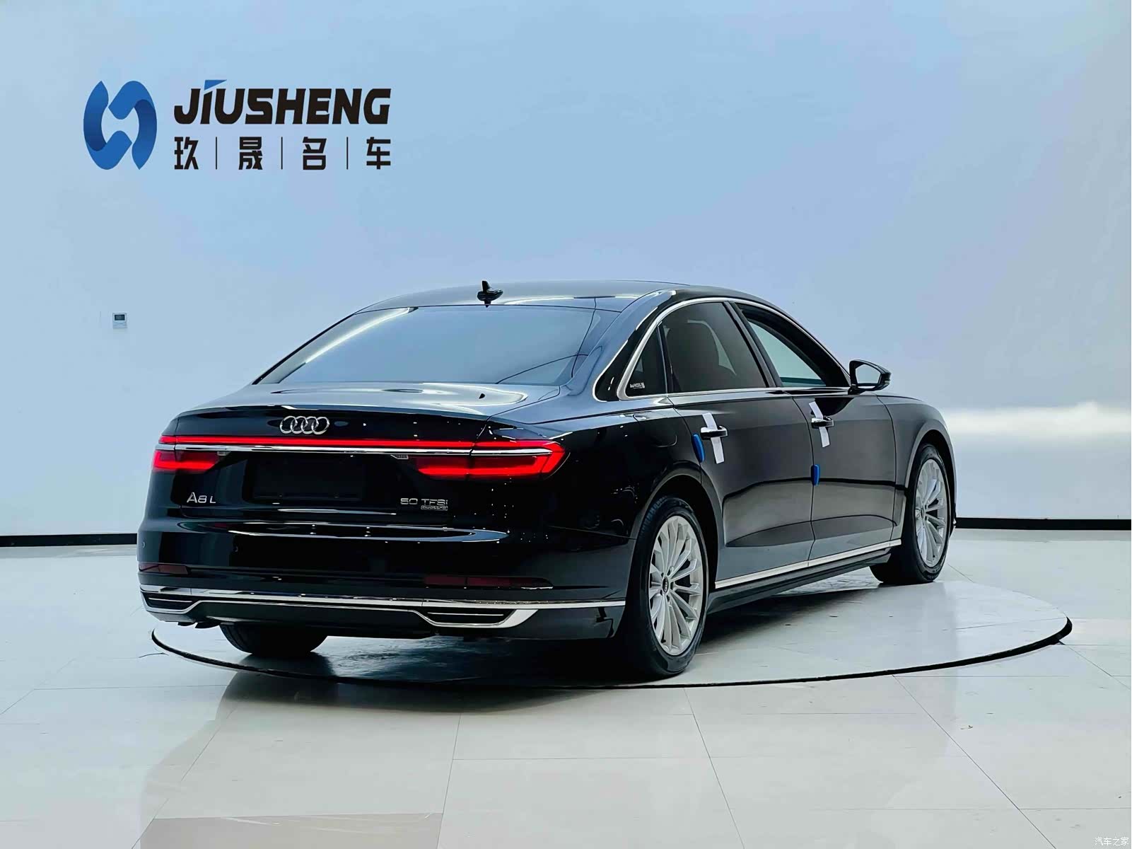 Audi A8L, 2022 6