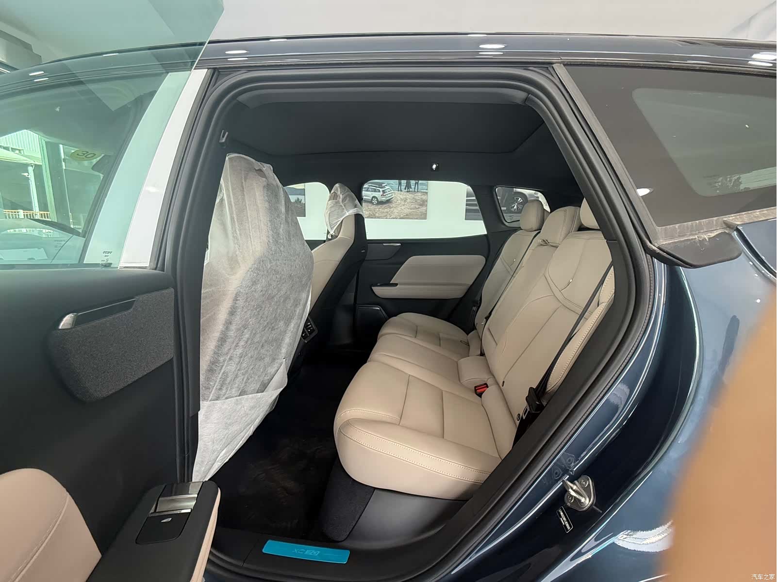 Volvo XC70, 2026 13