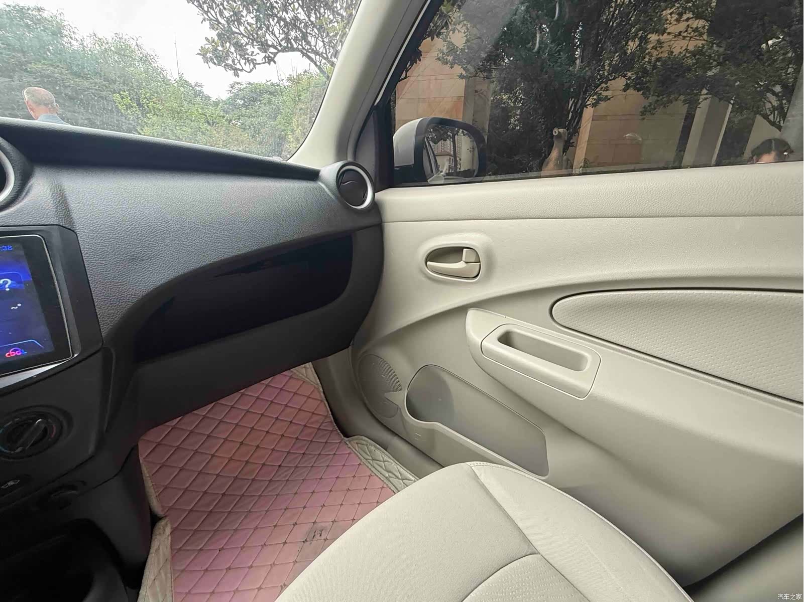 DongFeng ER30, 2018 9