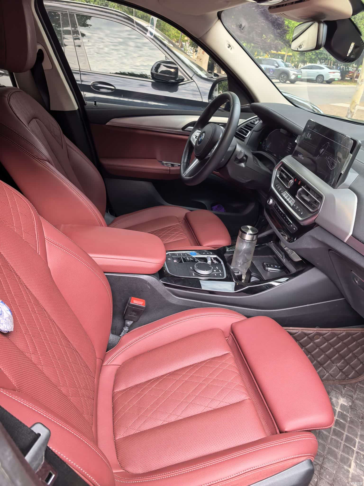 BMW iX3, 2024 2