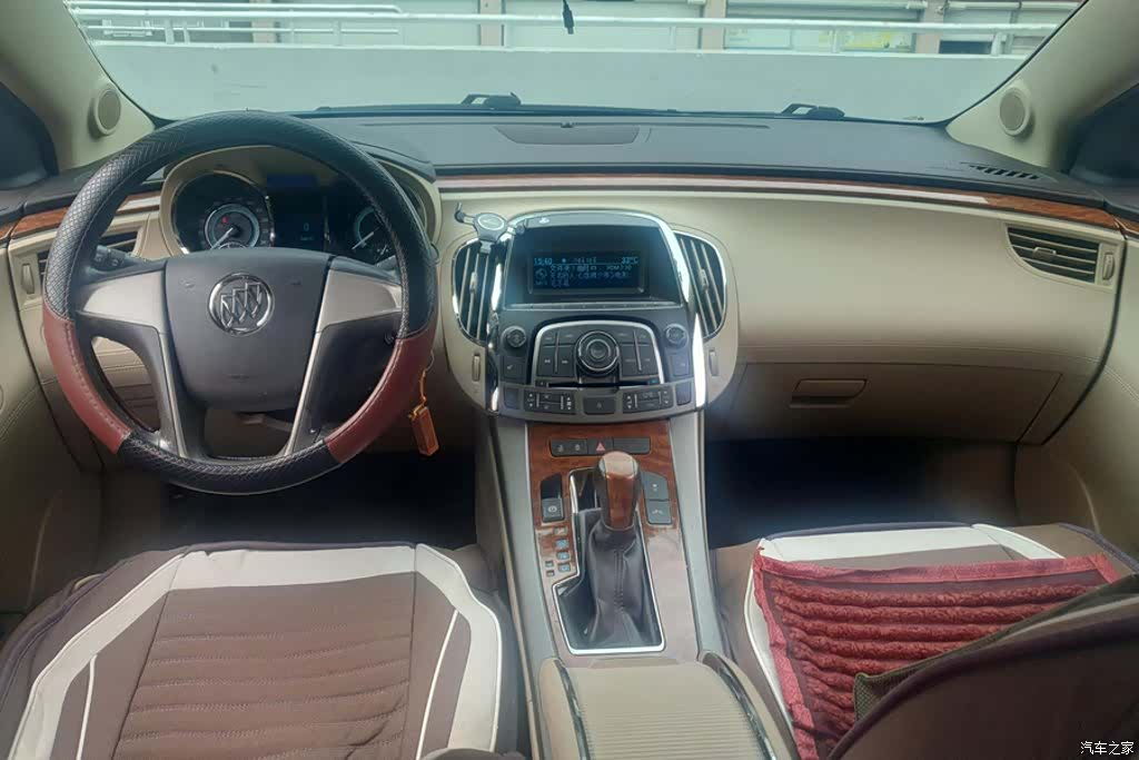 Buick LaCrosse, 2012 12
