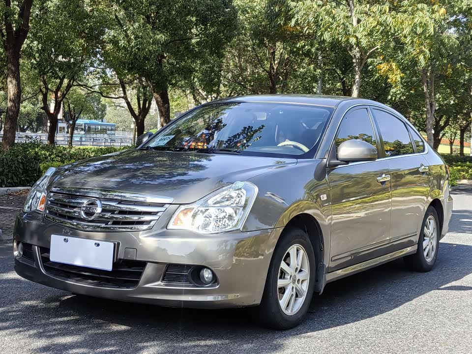 Nissan Xuan Yi