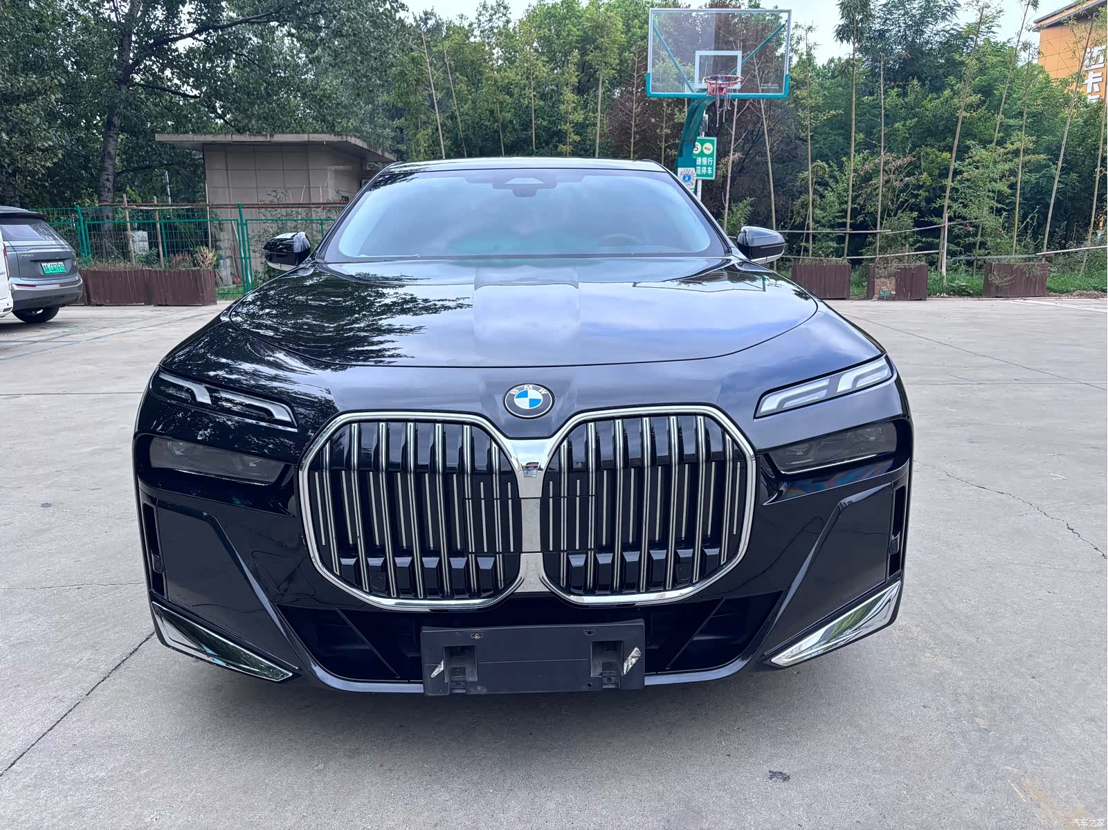 BMW 7 Series, 2023 2