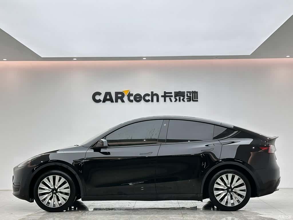 Tesla Model Y, 2024 2