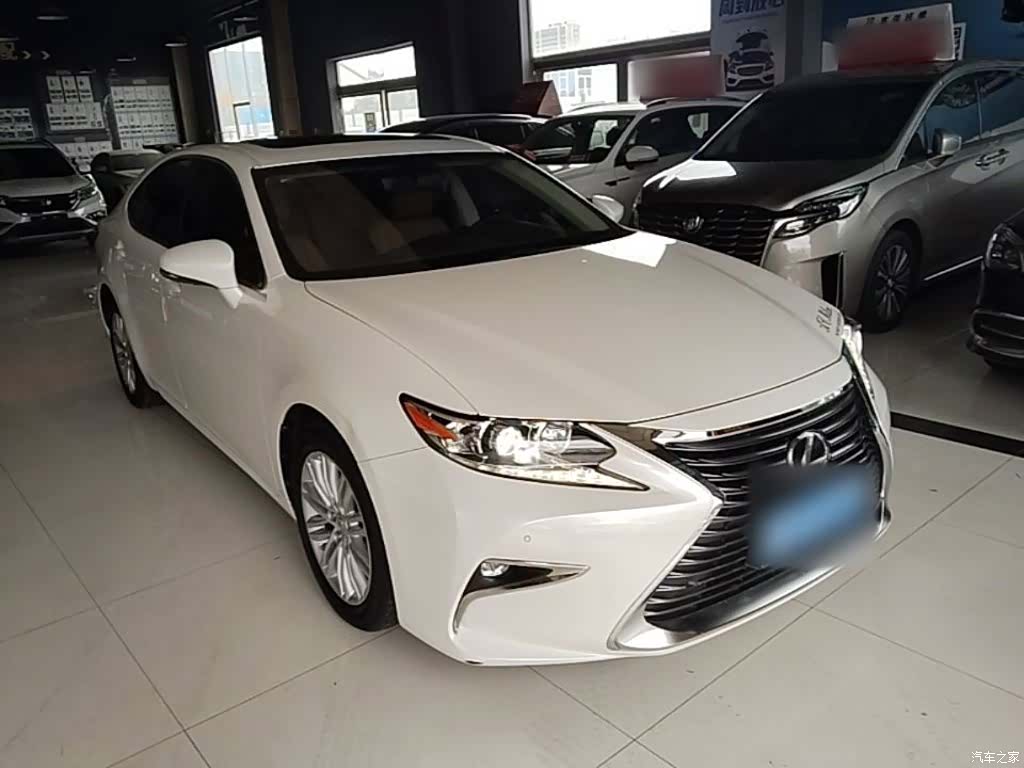 Lexus ES, 2017 4