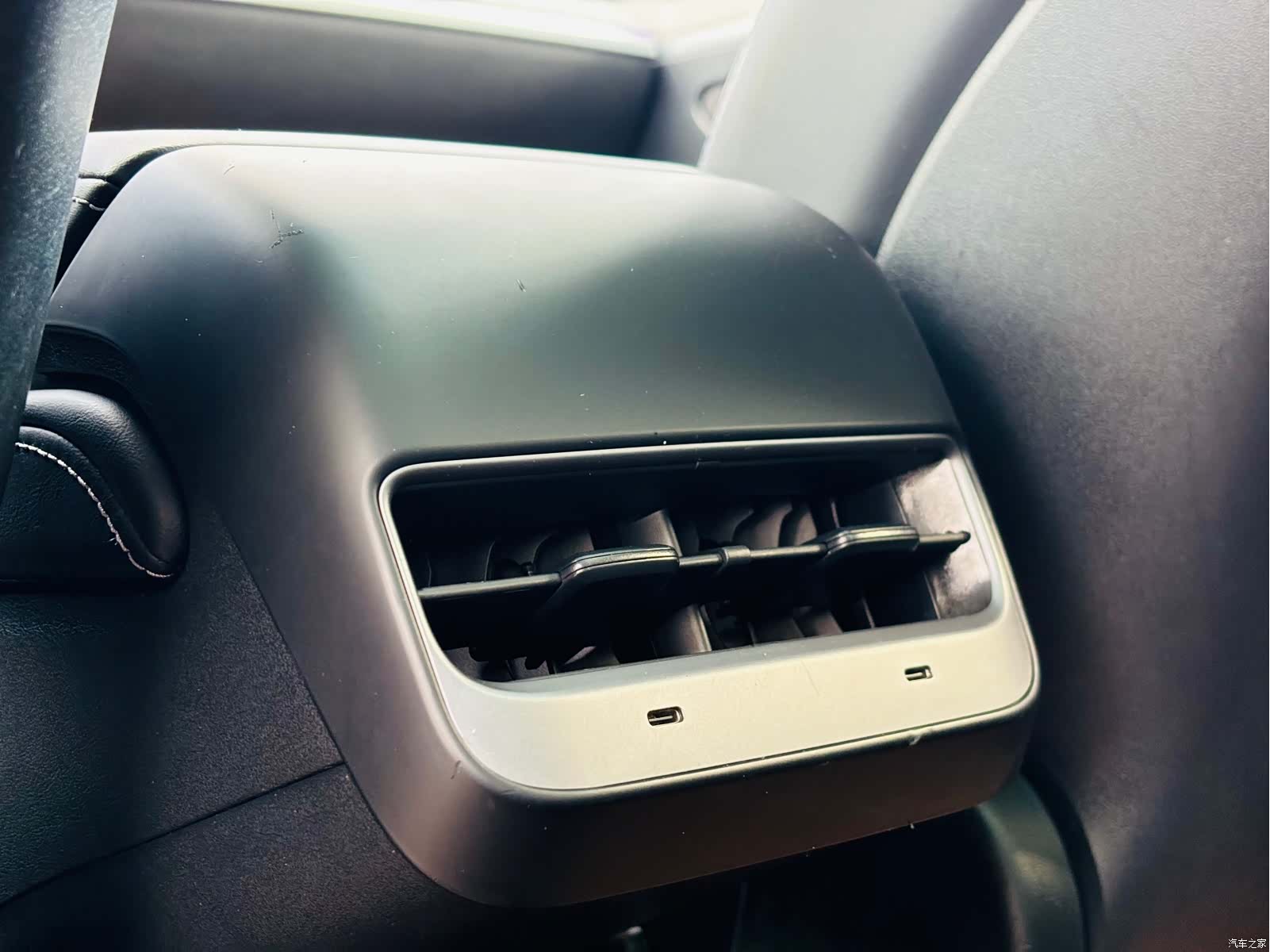 Tesla Model Y, 2024 11