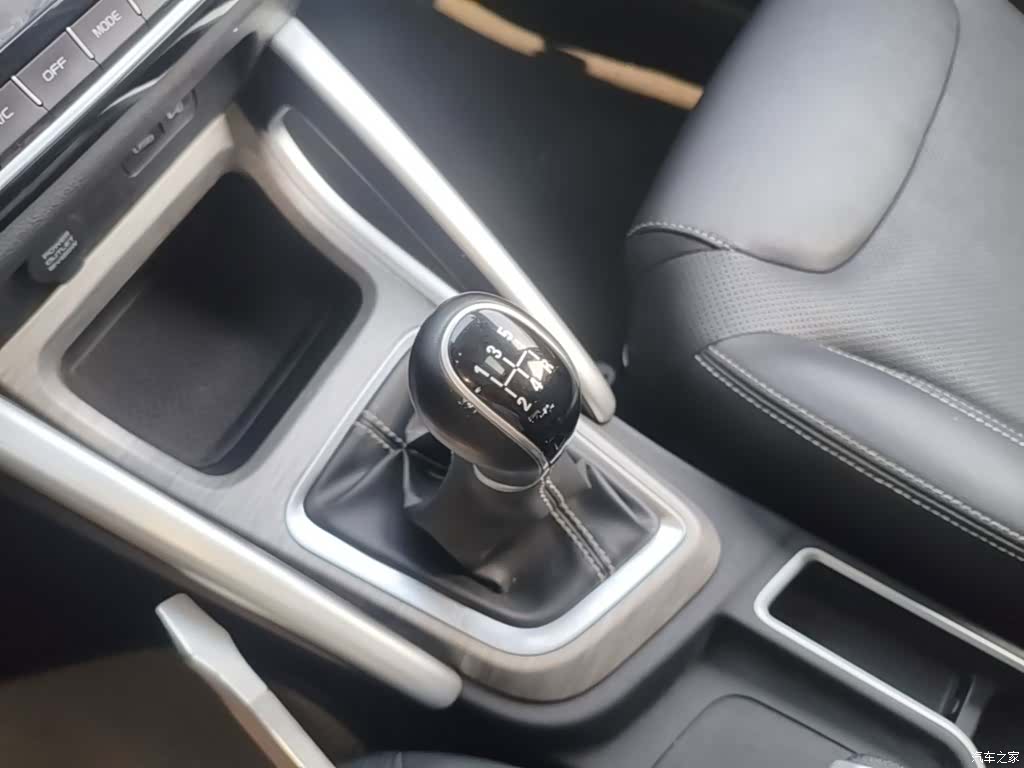 Geely X3, 2019 14