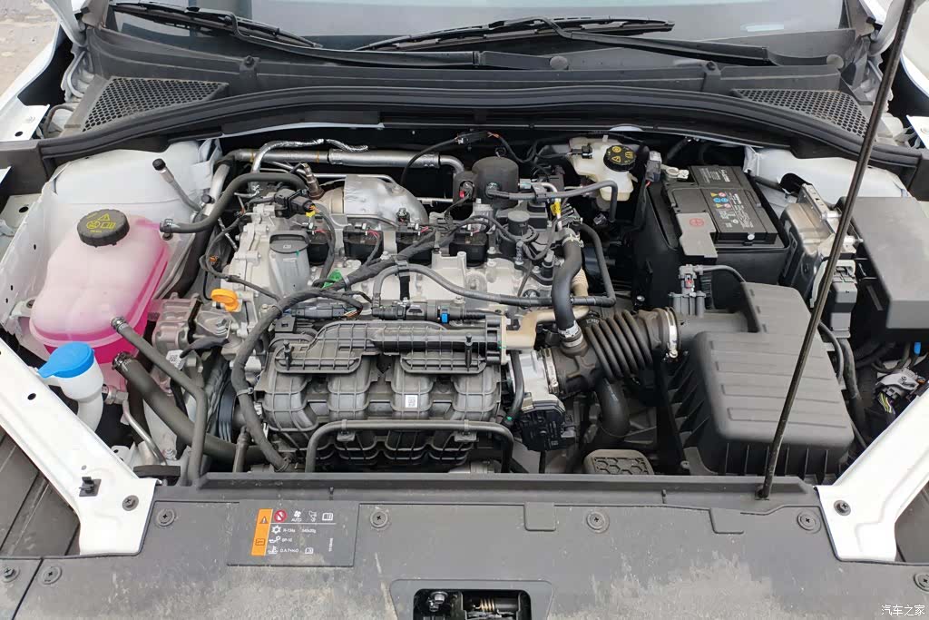 MG MG5, 2026 10