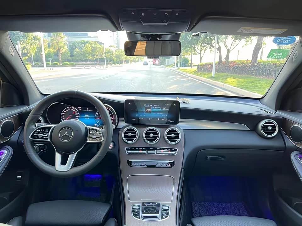 Mercedes-Benz GLC Mercedes-Benz GLC