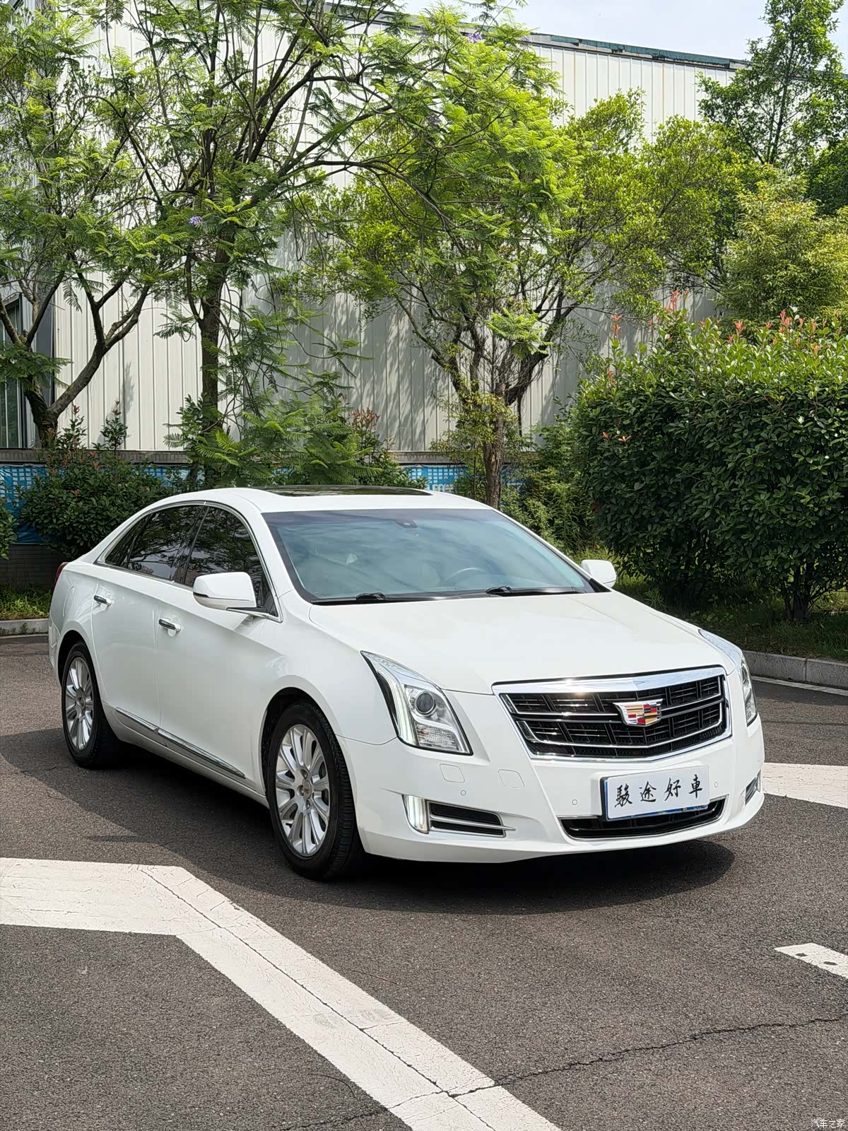 Cadillac XTS, 2016 2