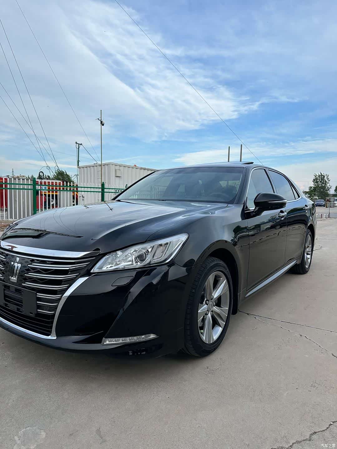 Toyota Crown, 2017 2