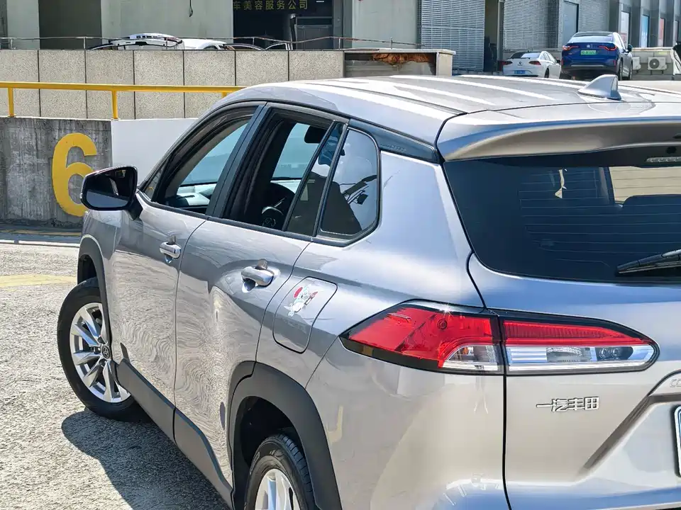 Toyota Corolla Sharp amplifier