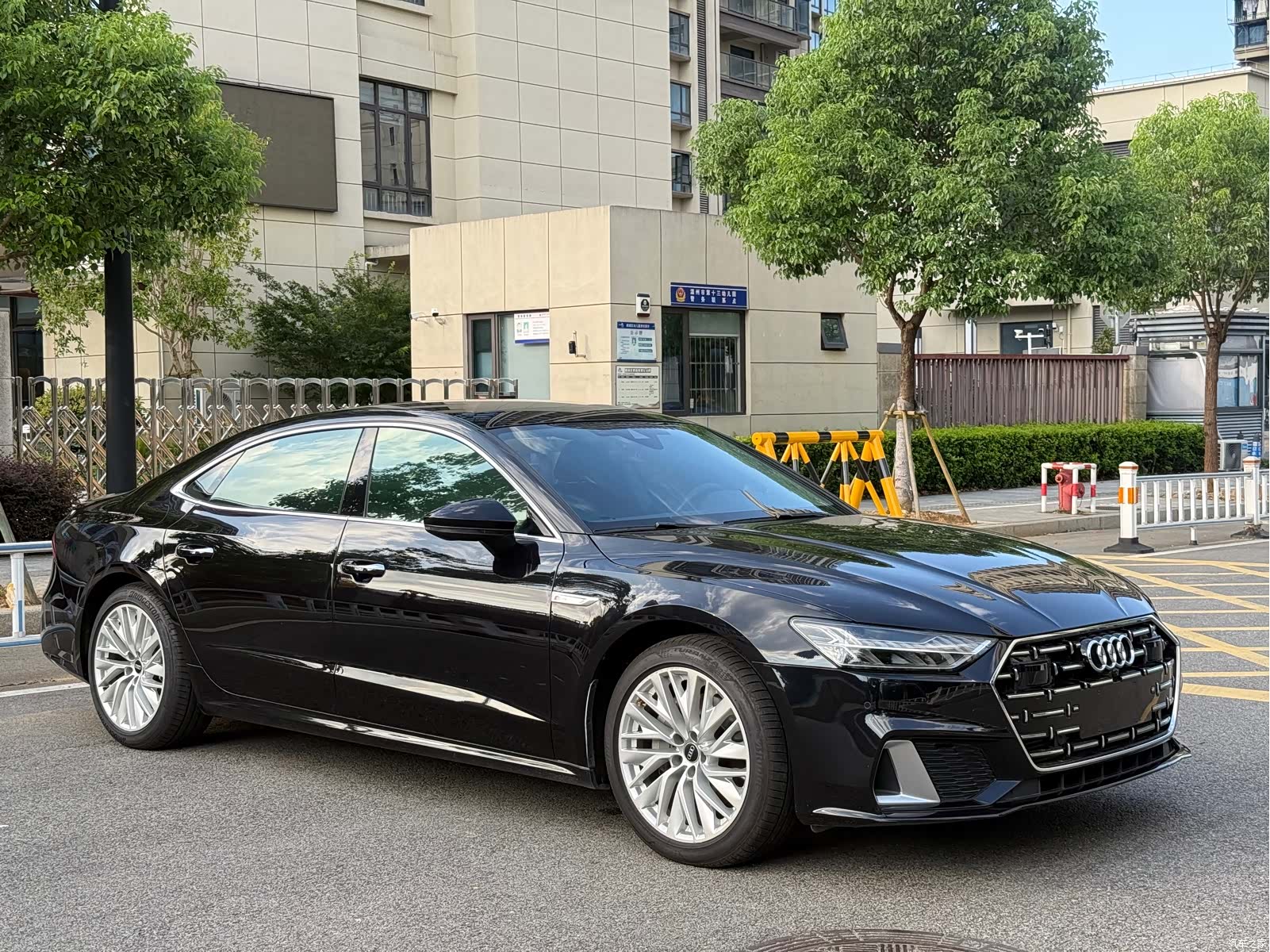 Audi A7L, 2023 3