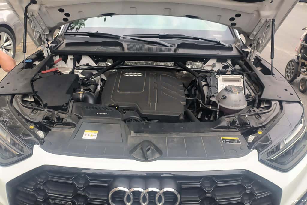 Audi Q5L, 2023 10