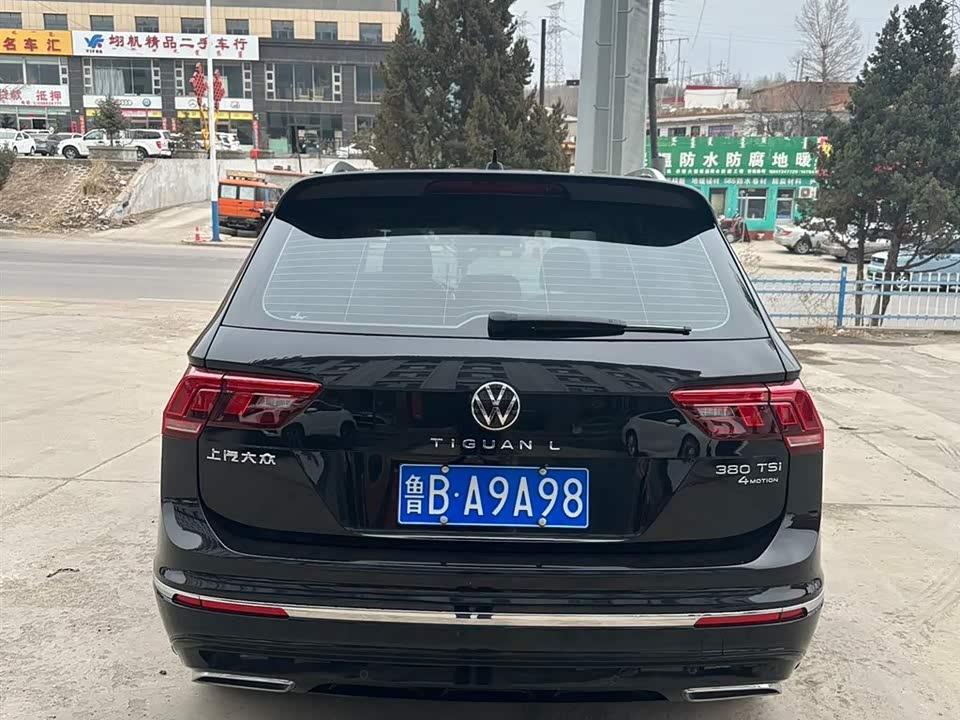 Volkswagen Tiguan L