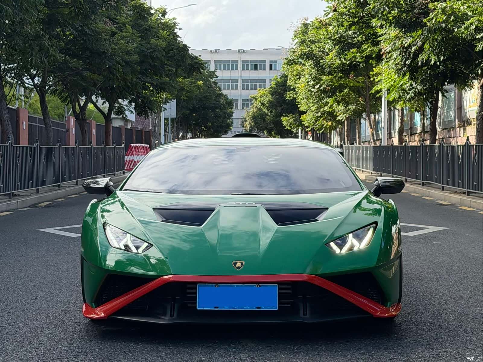 Lamborghini Huracán, 2022 2