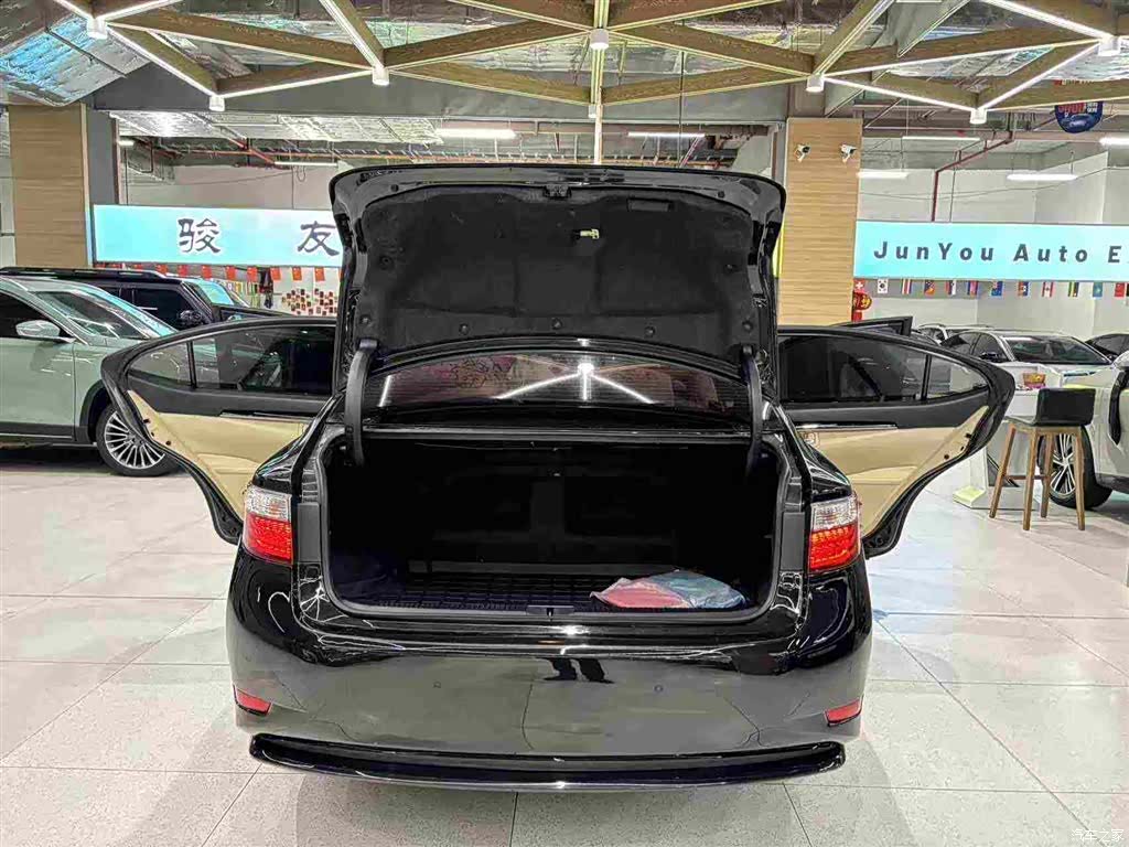 Lexus ES, 2015 14