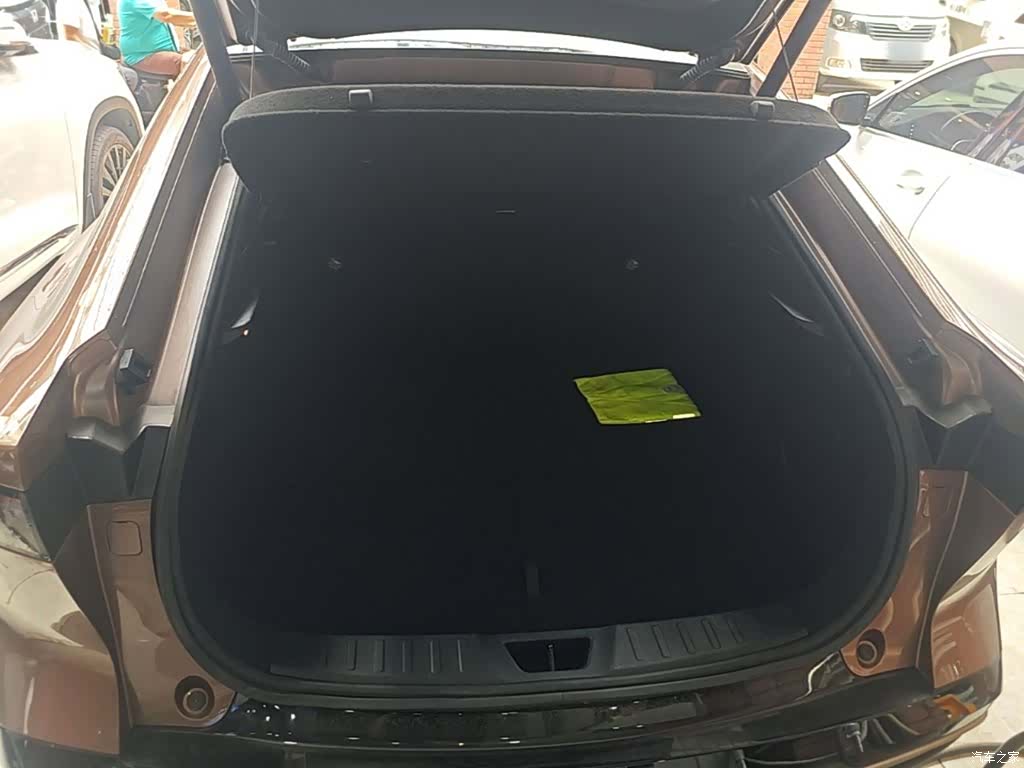 Mazda EZ-6, 2024 19