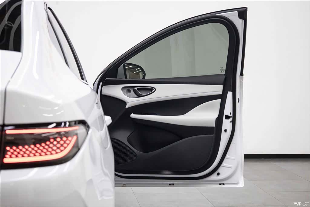 BYD Seal, 2025 6