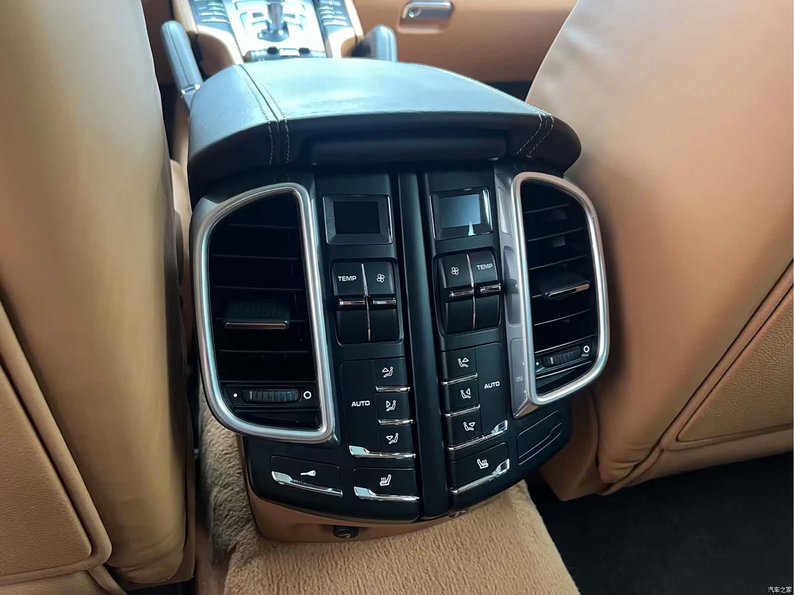 Porsche Cayenne, 2011 29
