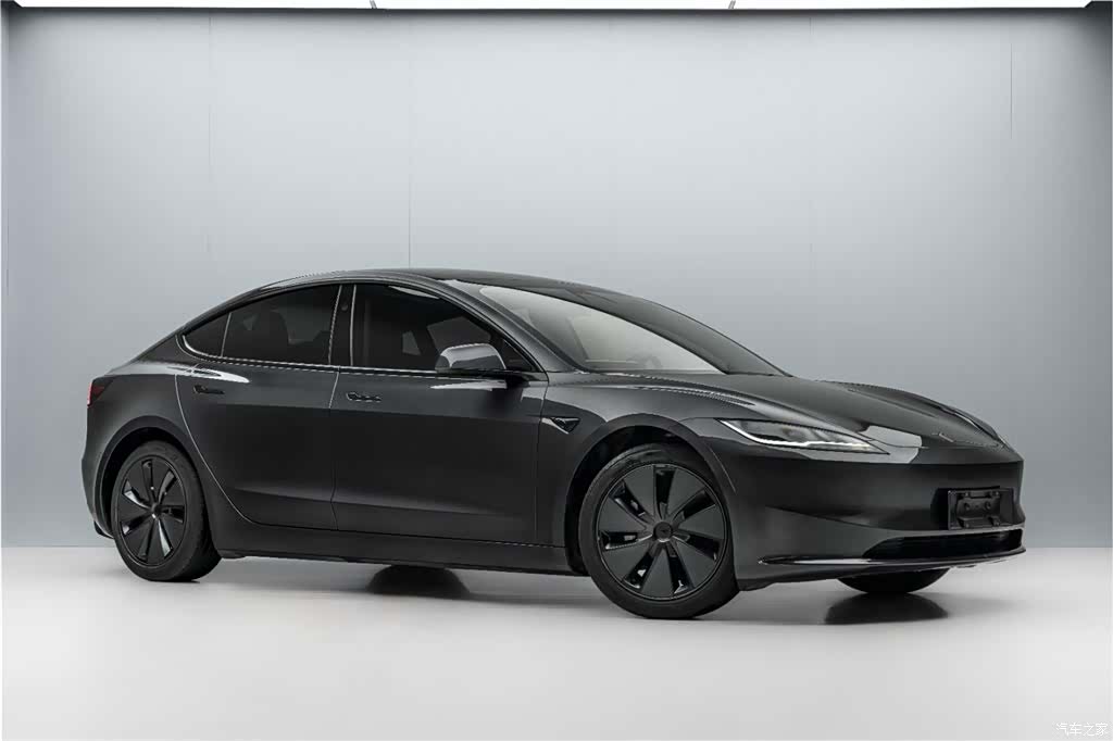 Tesla Model 3, 2025 3
