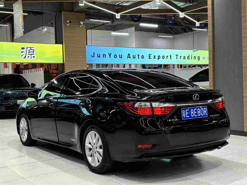 Lexus ES, 2015 все фото