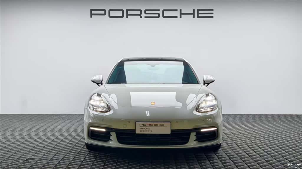 Porsche Panamera, 2018 2