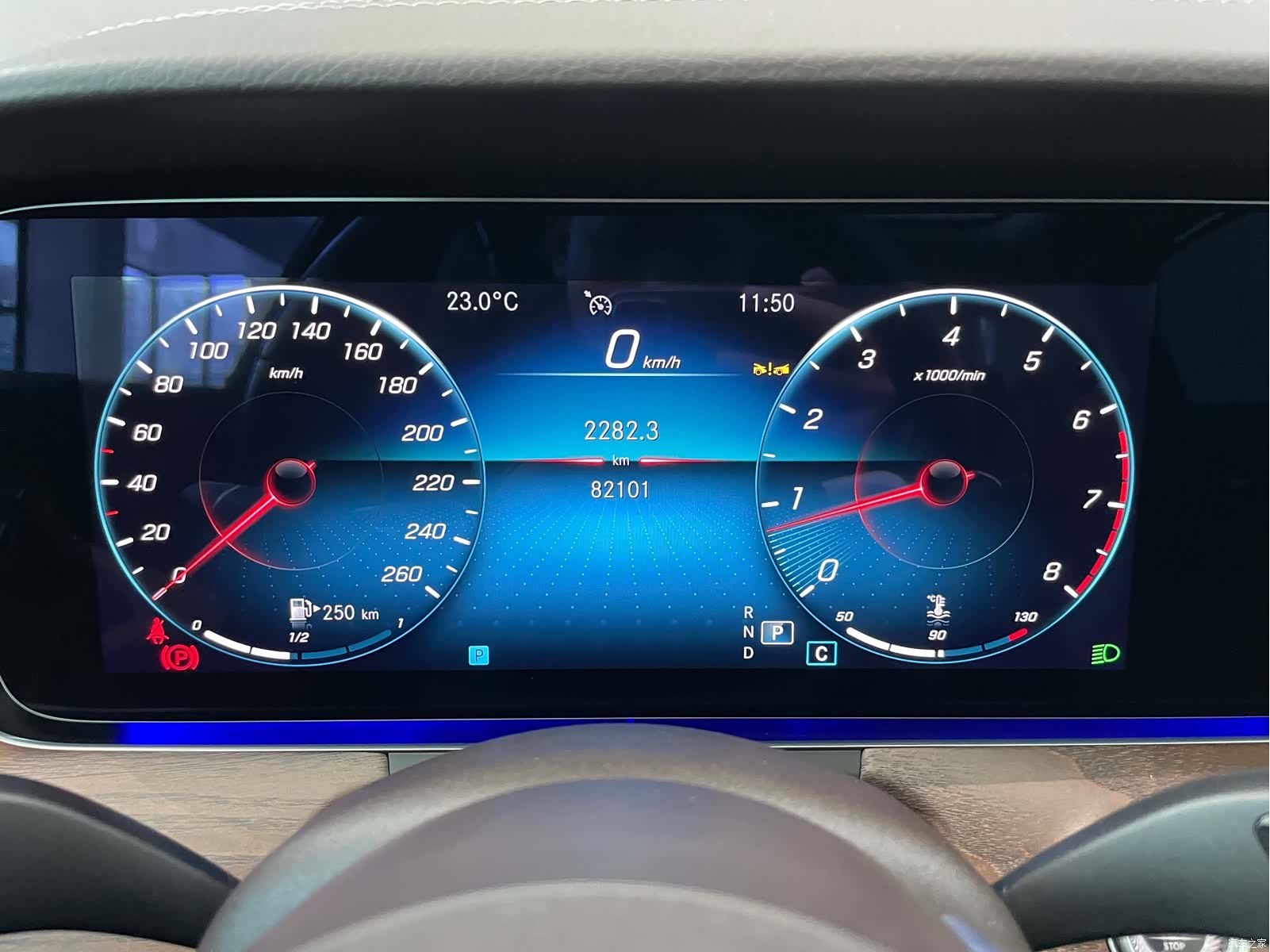 Mercedes-Benz E-Class, 2022 30
