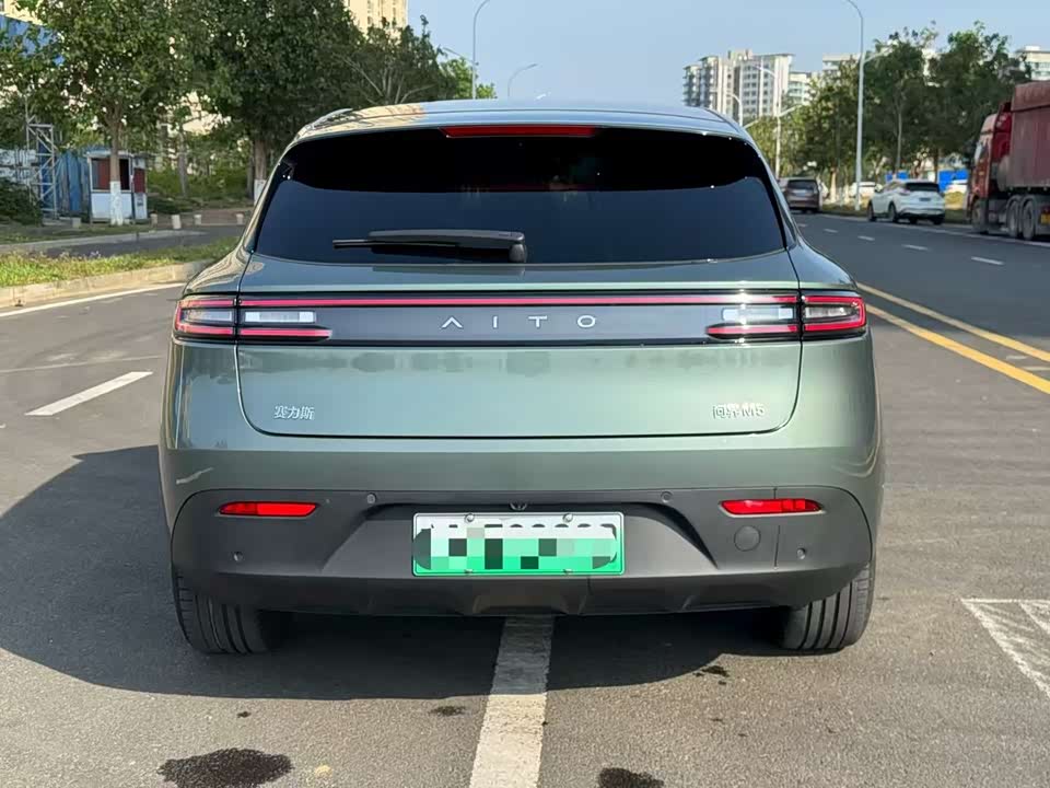 AITO Ask the world M5