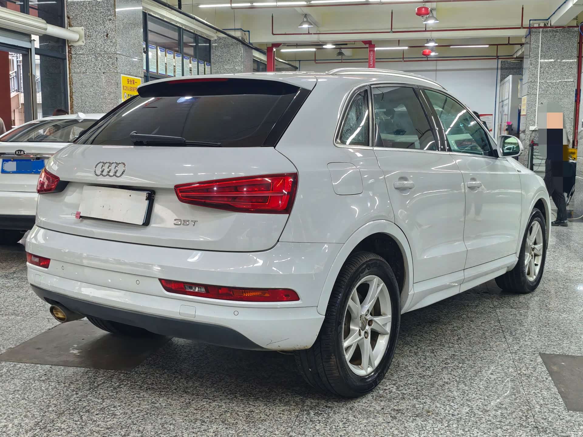 Audi Q3, 2018 13
