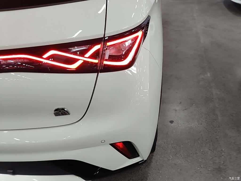 BYD Dolphin, 2023 8