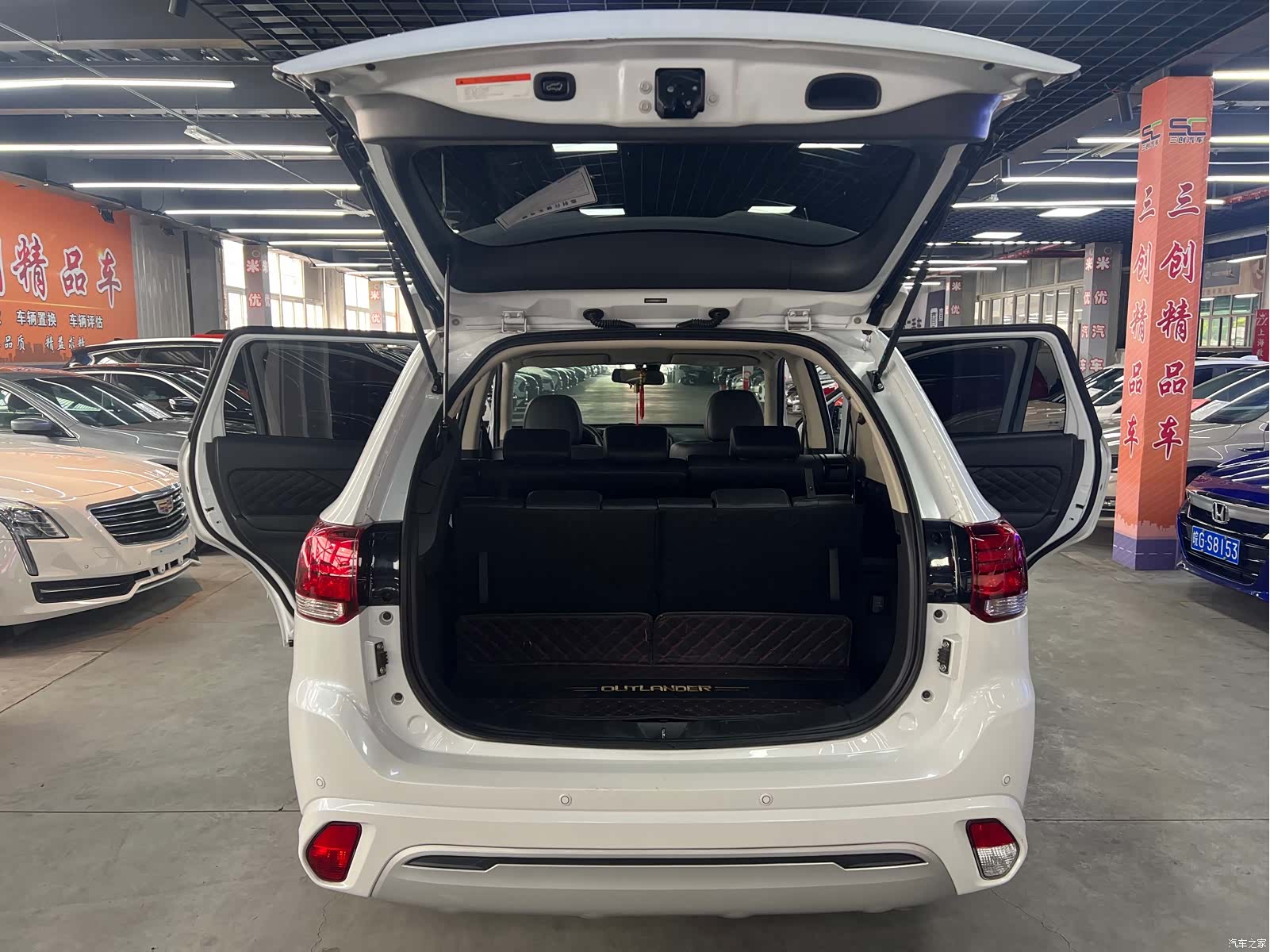 Mitsubishi Outlander, 2021 14