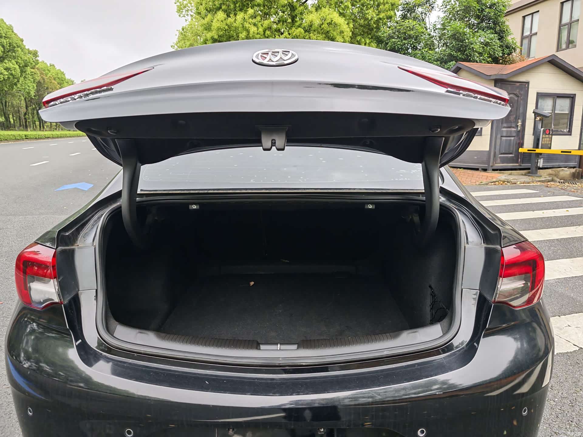 Buick Regal, 2019 13