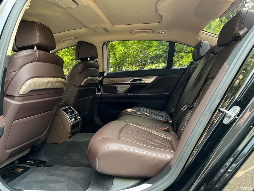 BMW 7 Series, 2021 13