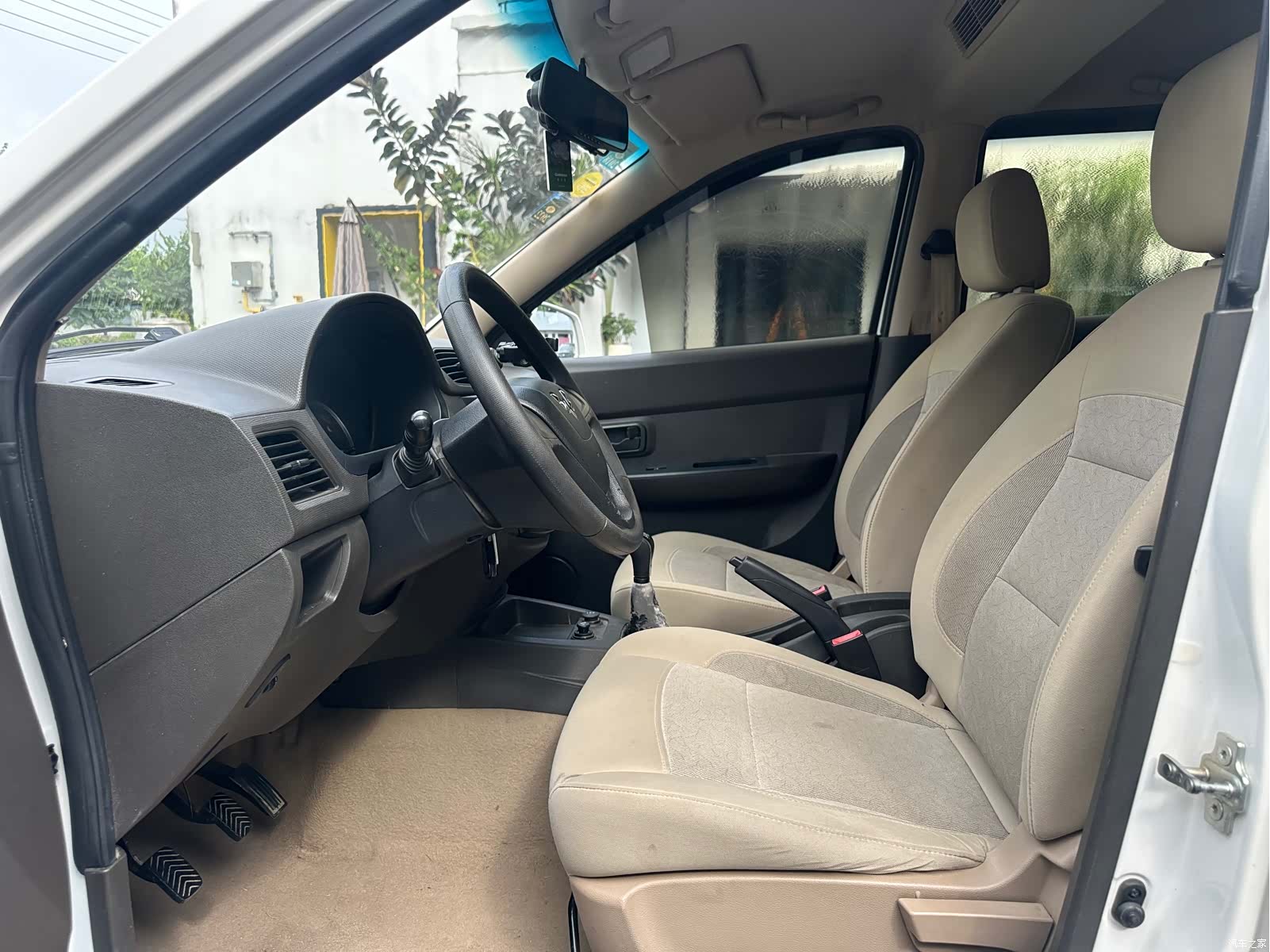 Wuling Hongguang, 2016 10