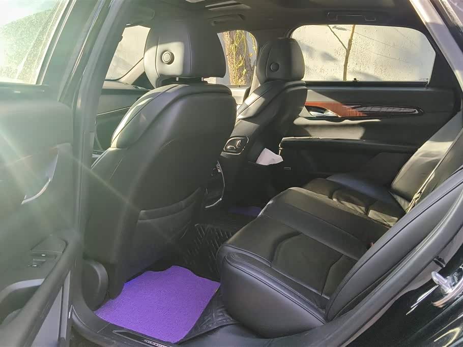 Cadillac CT6 PLUG-IN