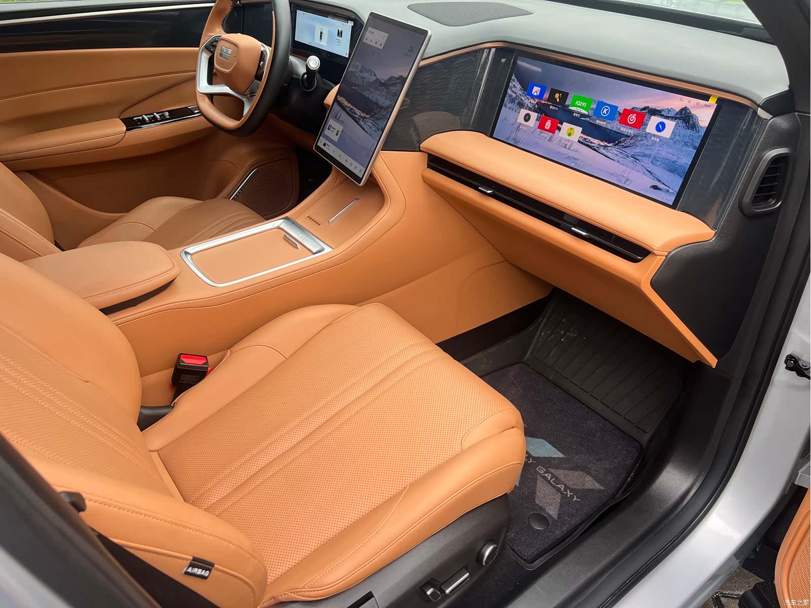 Geely Galaxy L7, 2025 10