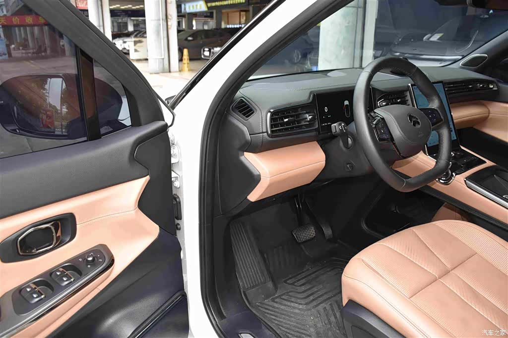 NIO ES8, 2021 7