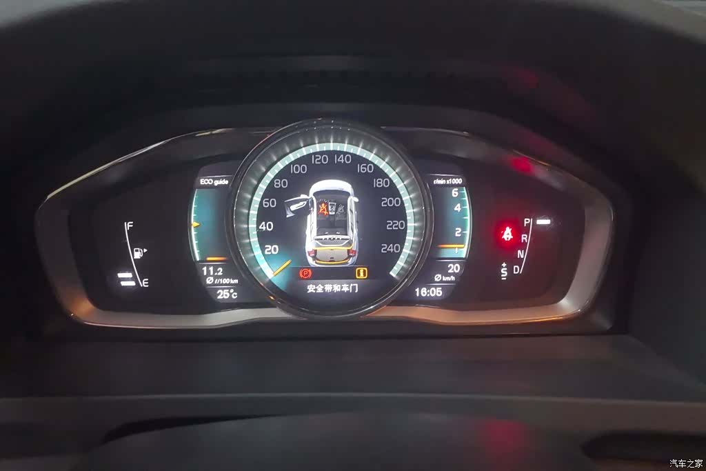 Volvo V60, 2017 14