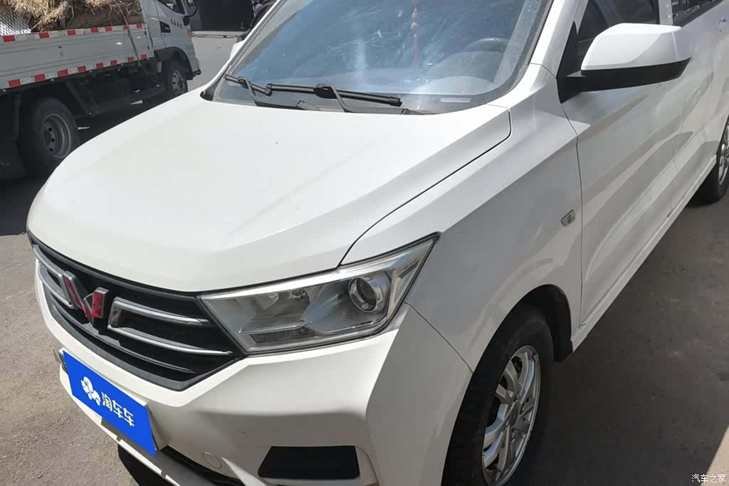 Wuling Hongguang, 2019 1