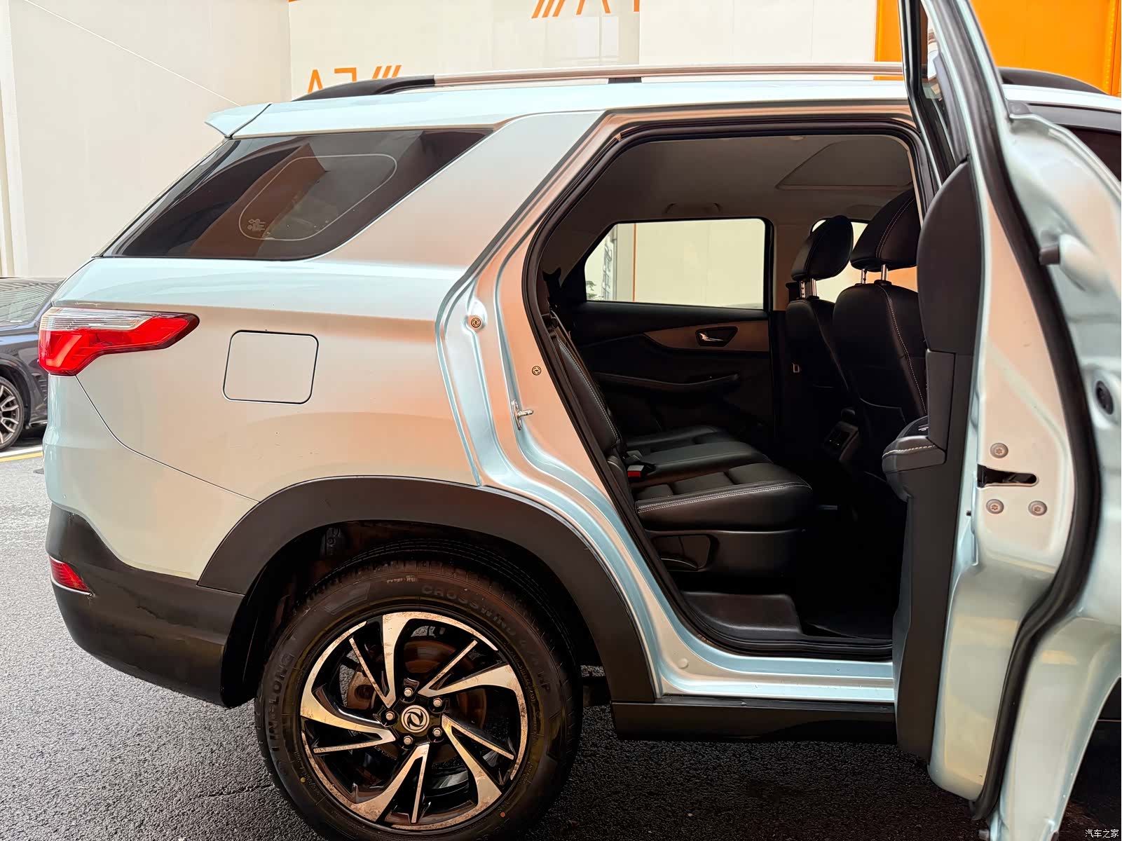 DongFeng S560, 2019 26