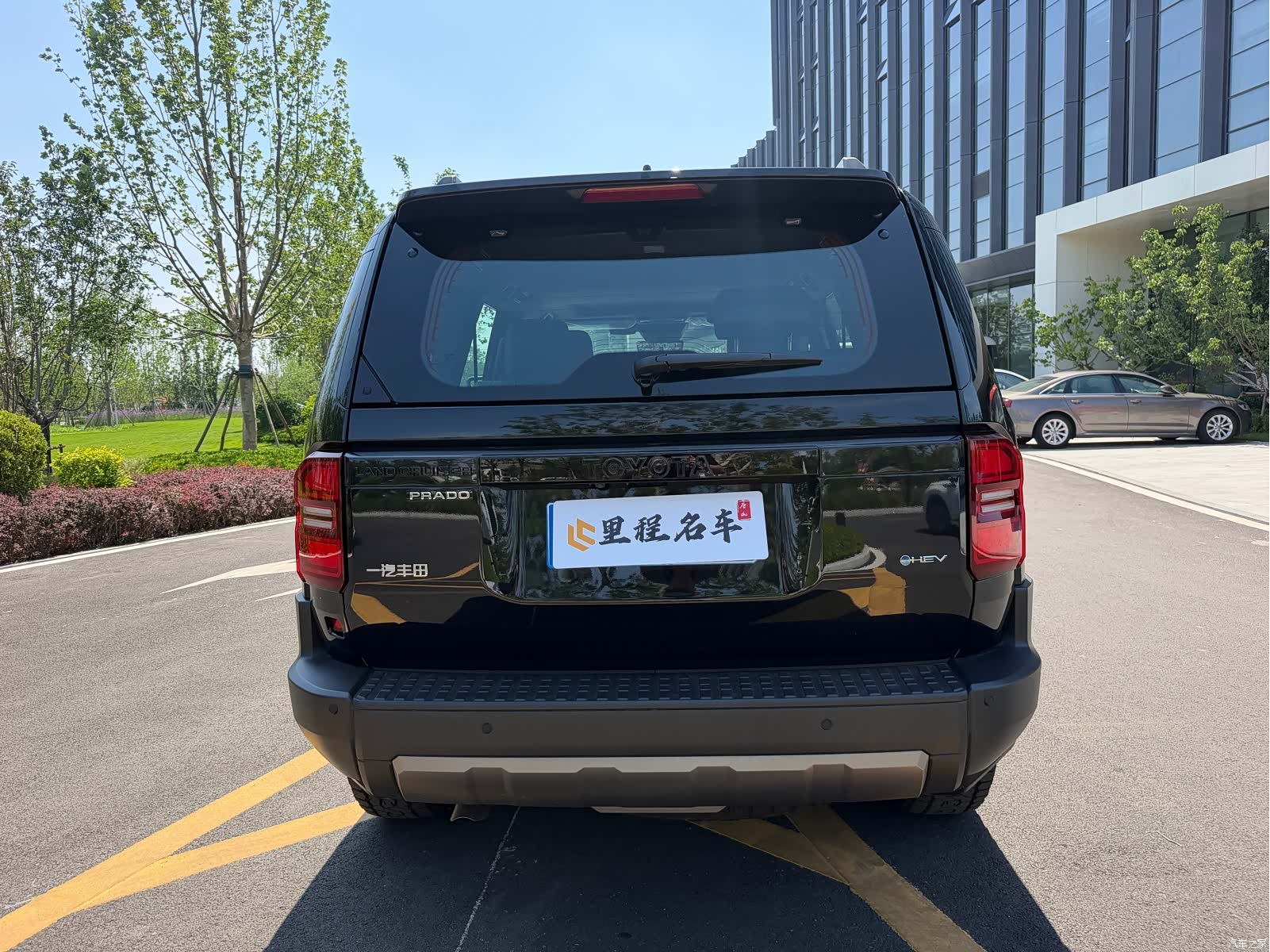 Toyota Prado, 2026 6