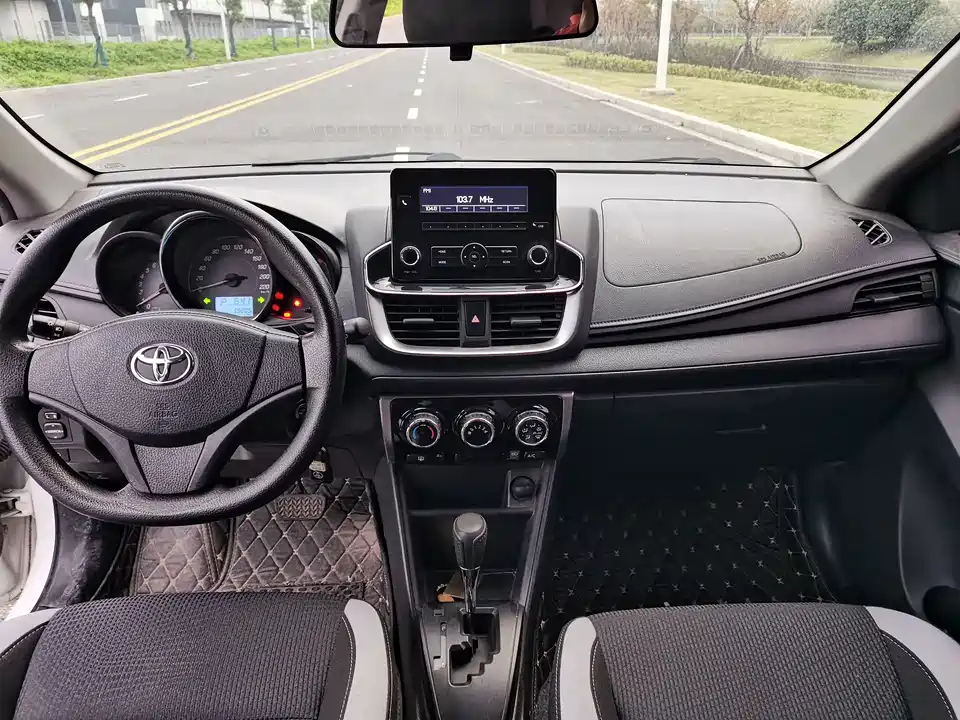 Toyota YARiS L Zhixuan