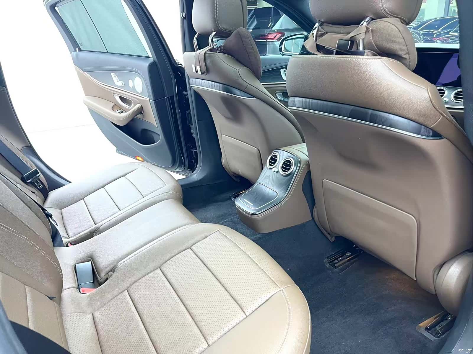 Mercedes-Benz E-Class, 2021 9