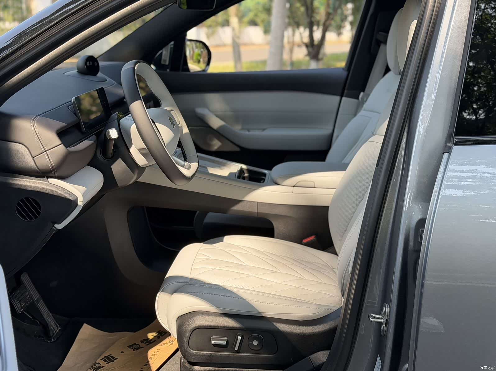 NIO ES6, 2025 11