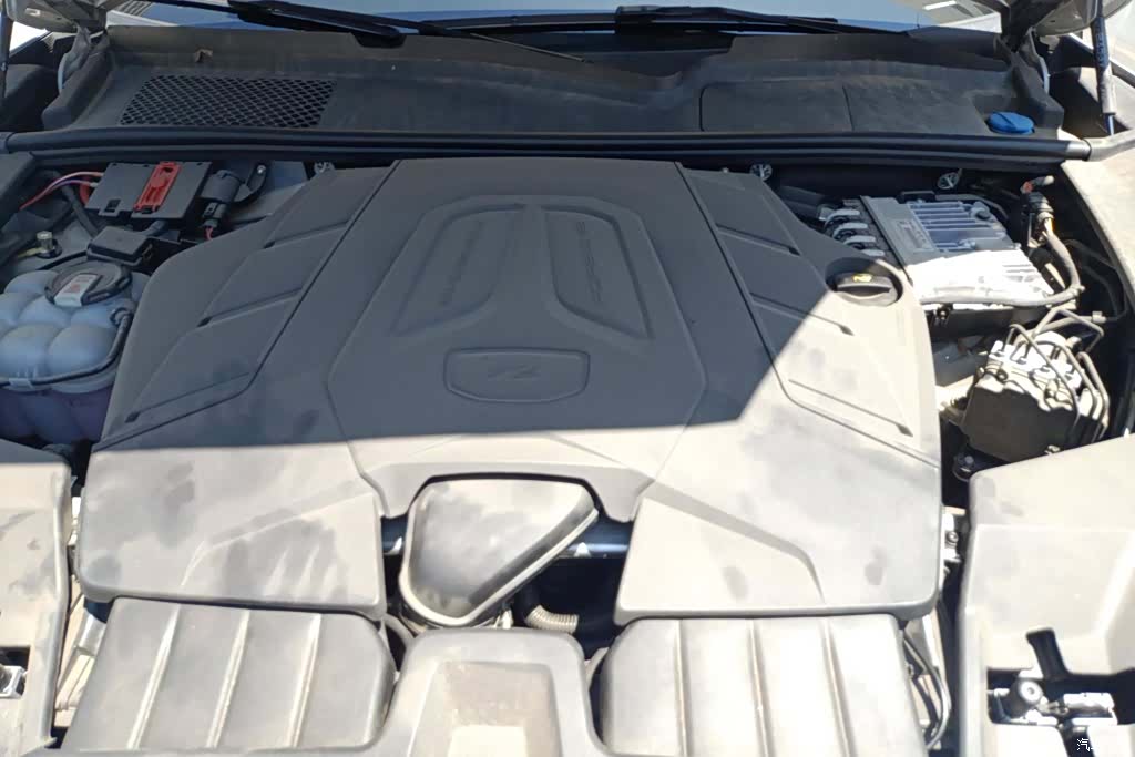 Porsche Cayenne, 2024 10