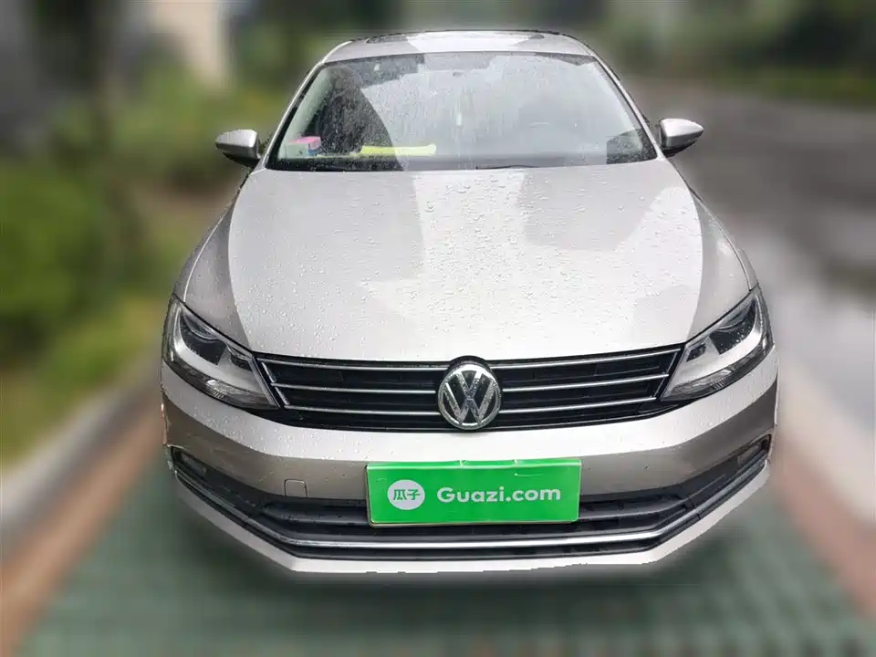 Volkswagen Sagitar